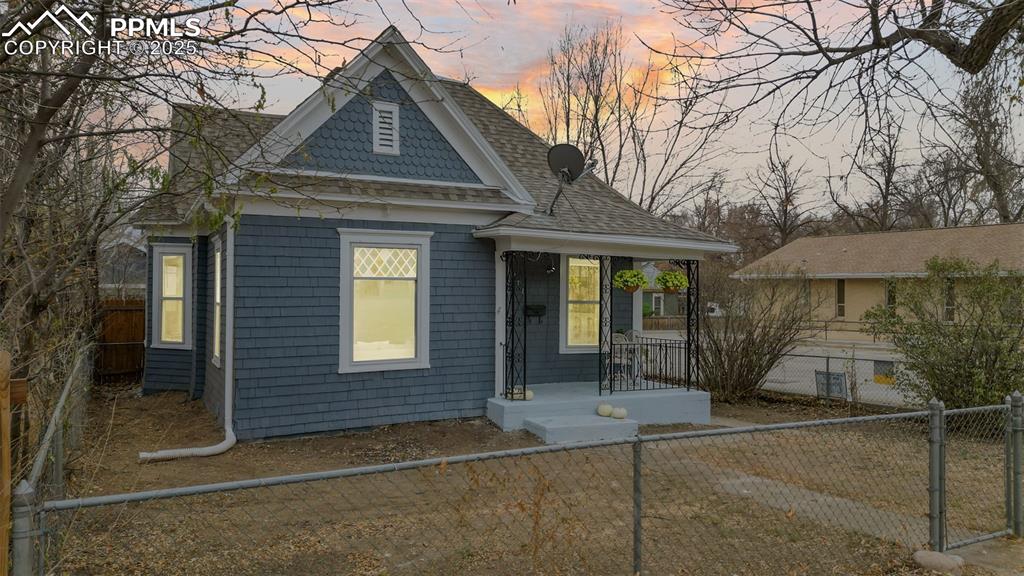 Image 3 of 50: Front of Structure