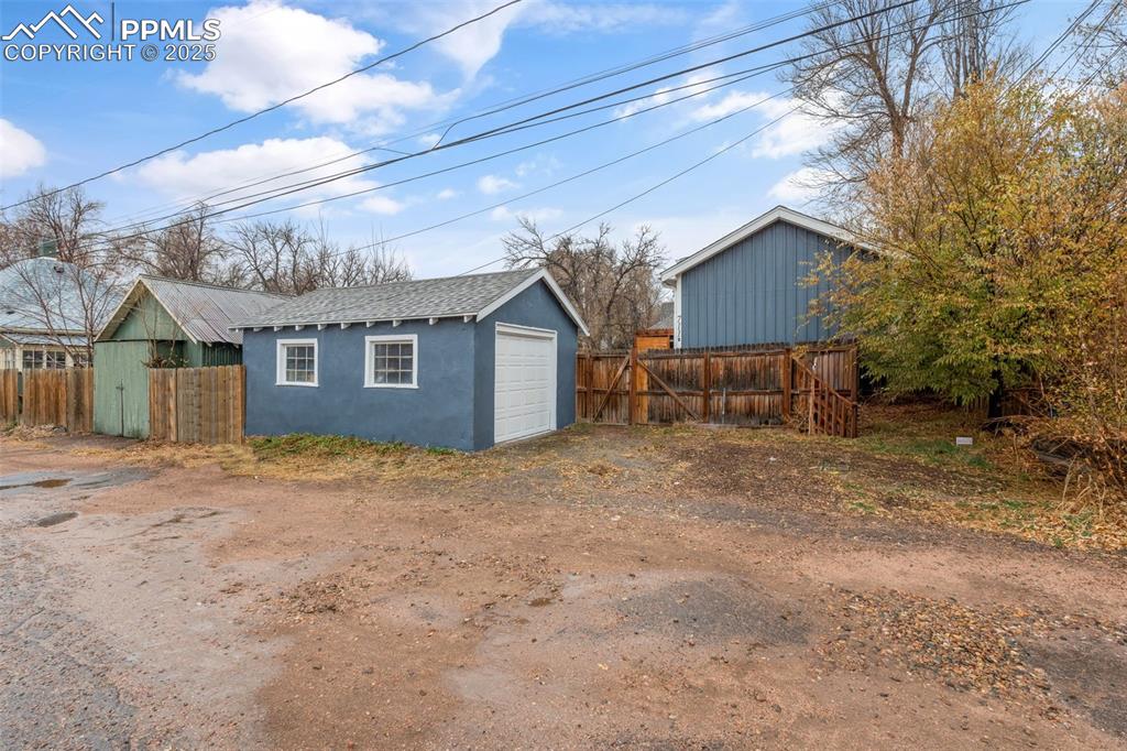 Image 41 of 50: Other