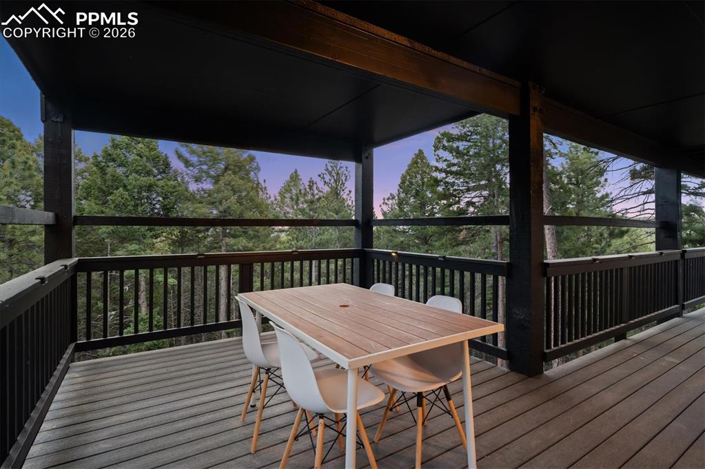 Image 37 of 48: Deck