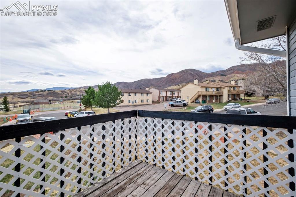 Image 32 of 50: Unit D