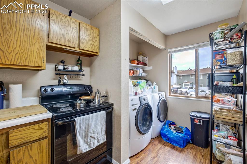 Image 36 of 50: Unit D