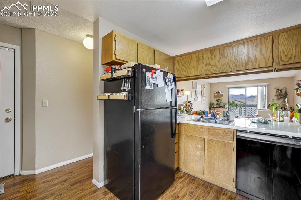 Image 37 of 50: Unit D