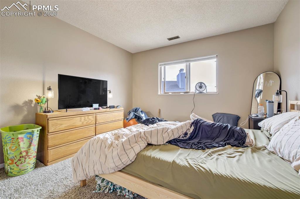 Image 38 of 50: Unit D