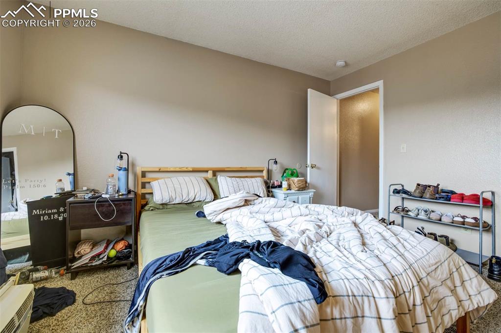 Image 40 of 50: Unit D