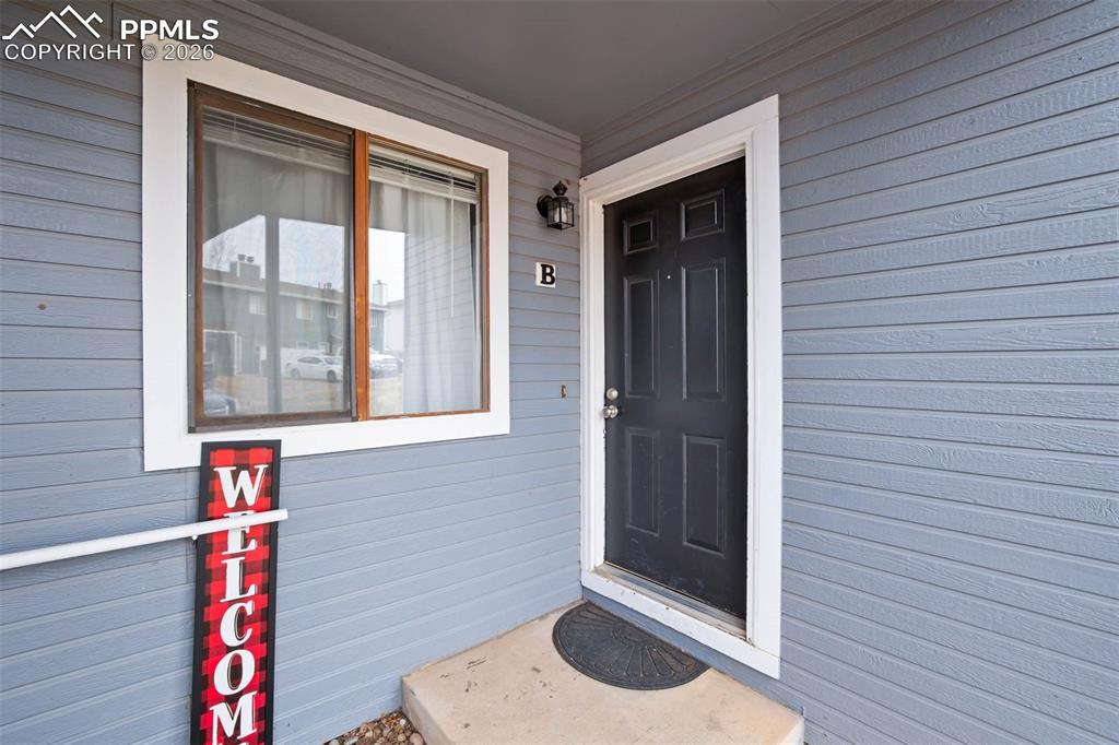 Image 44 of 50: Unit B