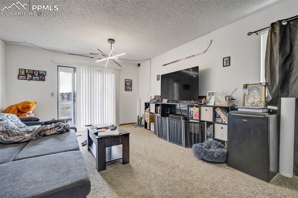 Image 45 of 50: Unit B