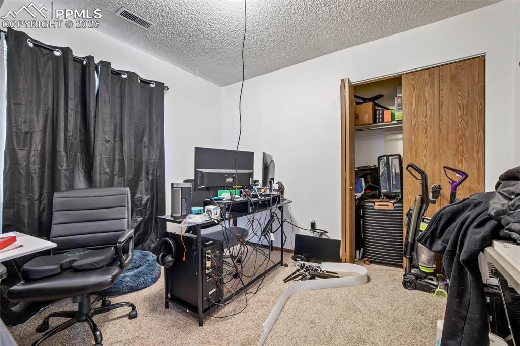 Image 48 of 50: Unit B