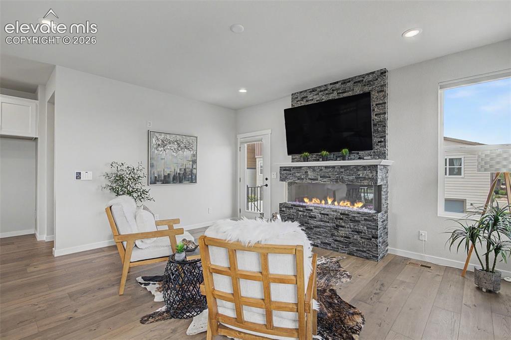 Image 13 of 46: Family Room