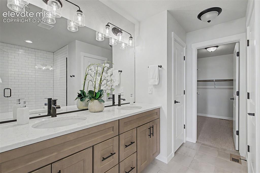 Image 22 of 46: Master Bathroom