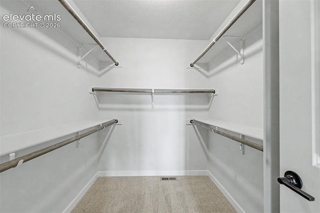 Image 25 of 46: Walk-In Closets