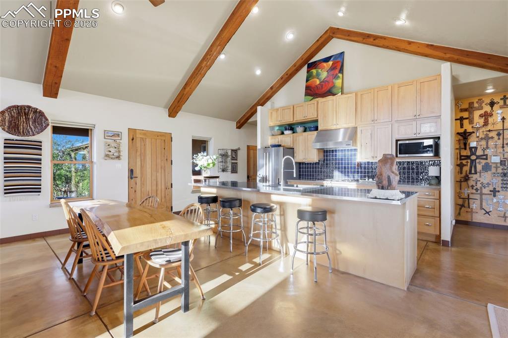 Image 14 of 45: Living Room