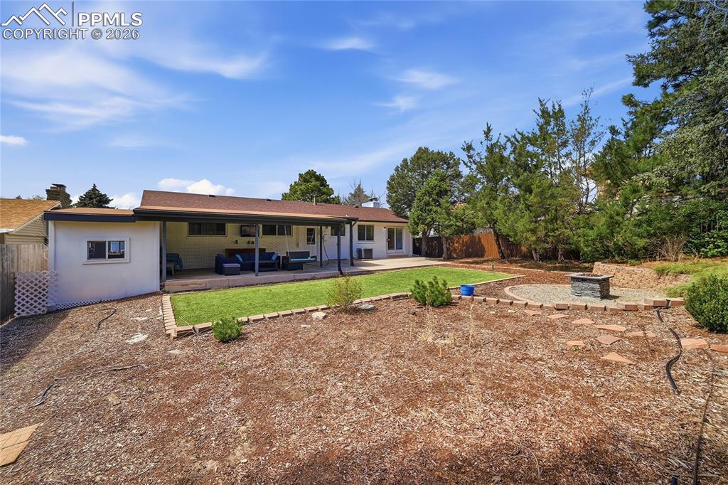 Image 29 of 42: Back of Structure