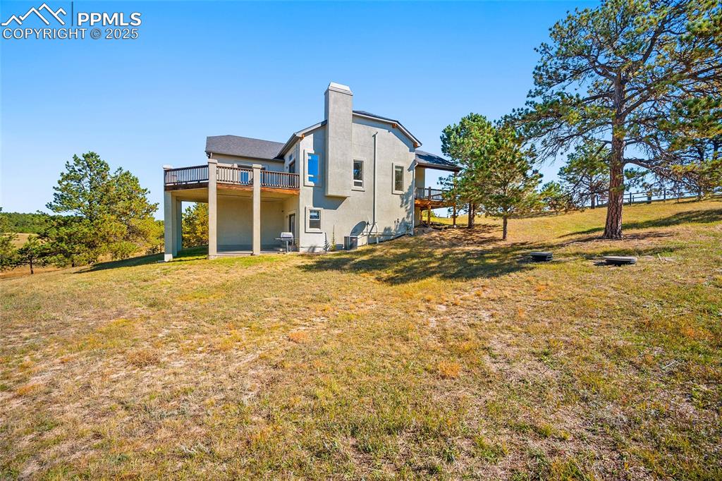 Image 35 of 50: Back of Structure