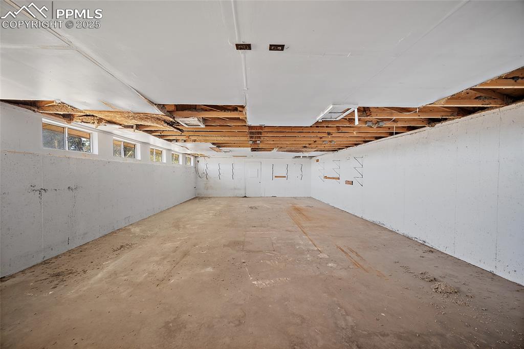 Image 38 of 50: Out Buildings