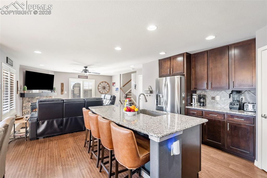 Image 10 of 49: Kitchen