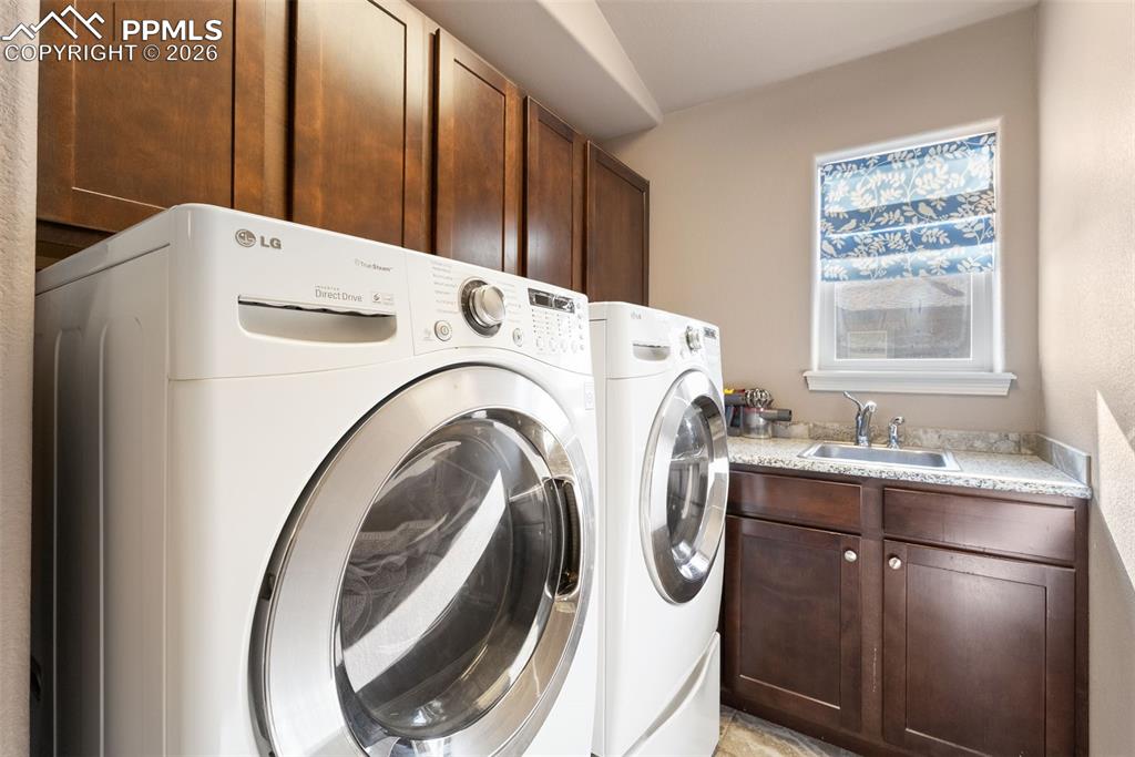 Image 41 of 49: Laundry