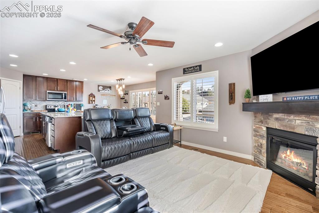 Image 6 of 49: Living Room