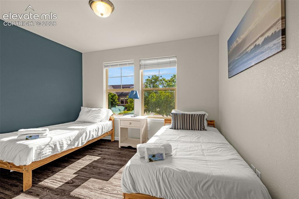 Image 20 of 44: Bedroom
