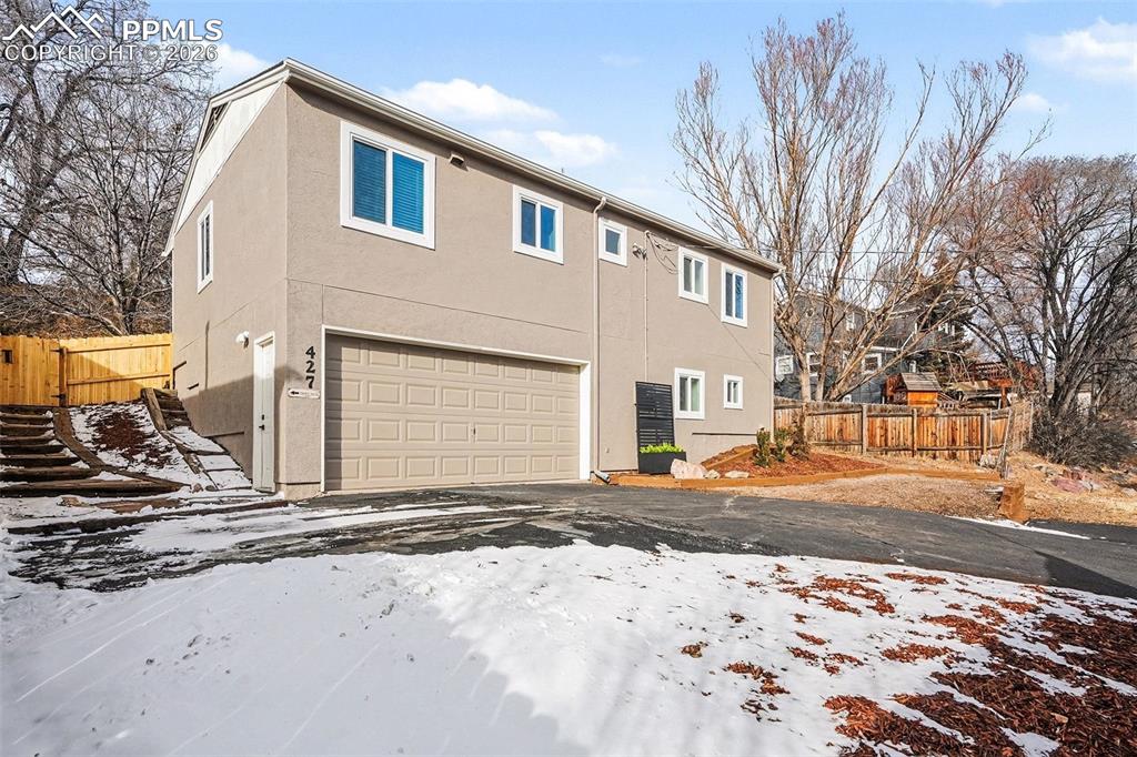 Image 23 of 31: Back of Structure