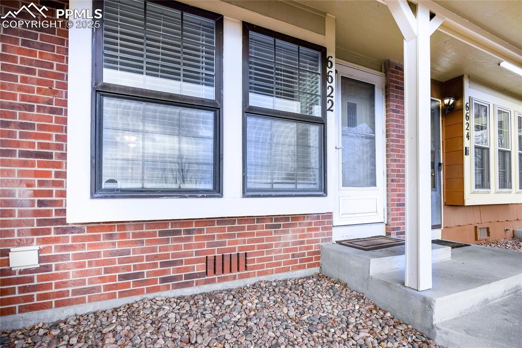 Image 8 of 30: Front of Structure