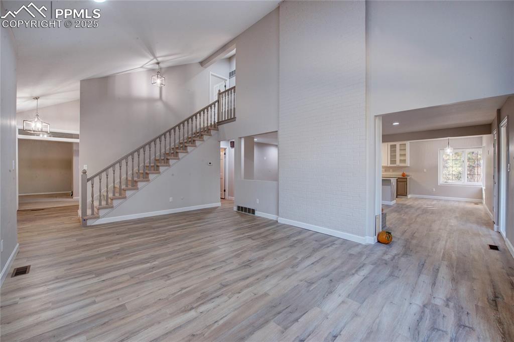 Image 10 of 36: what it looks like without furniture 