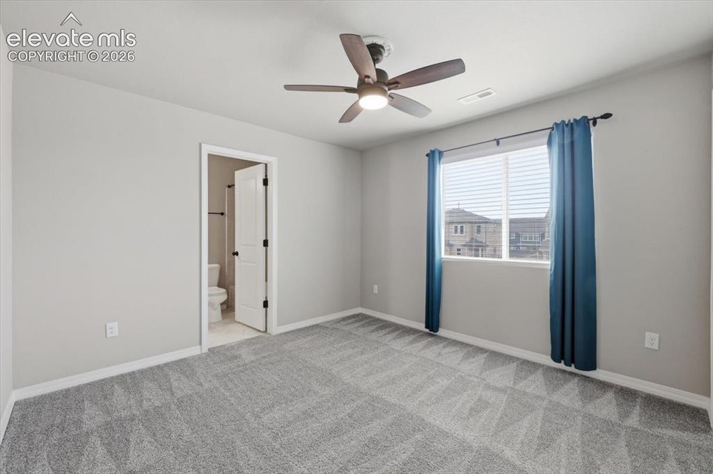 Image 19 of 46: Bedroom