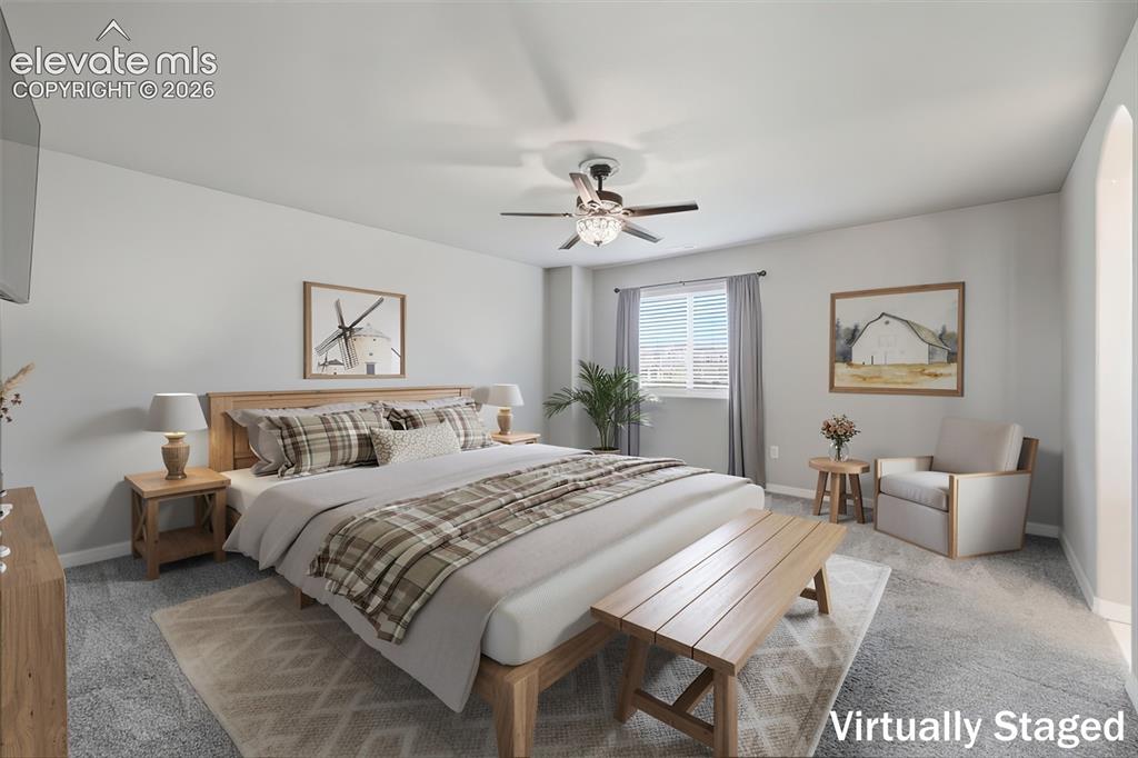 Image 27 of 46: Recessed lighting, ceiling fan with integrated lighting, window with blinds