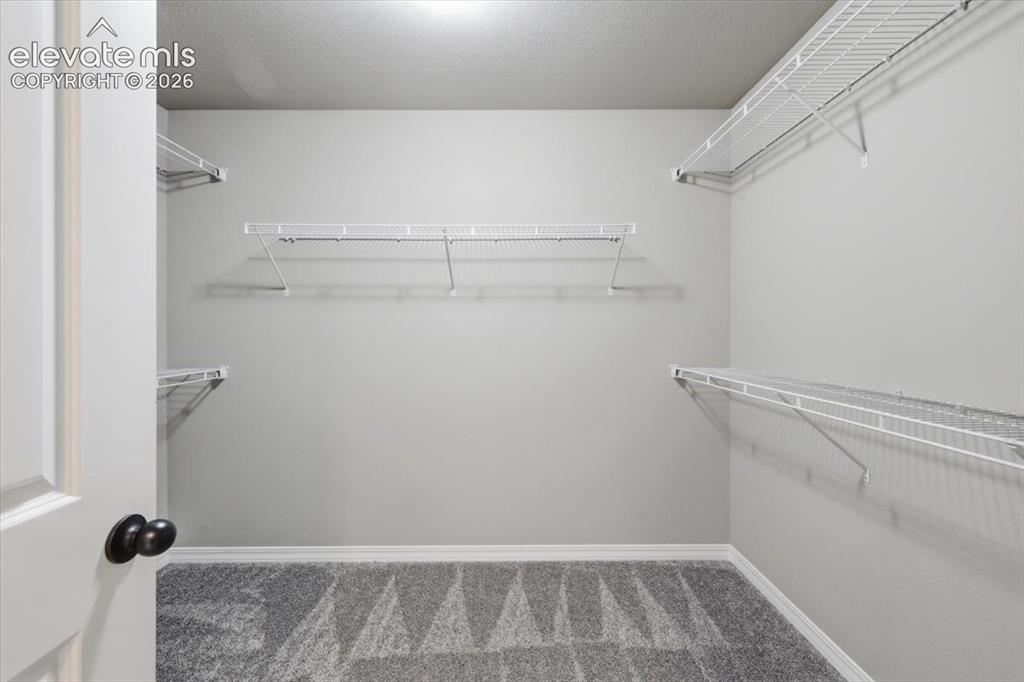 Image 35 of 46: Closet