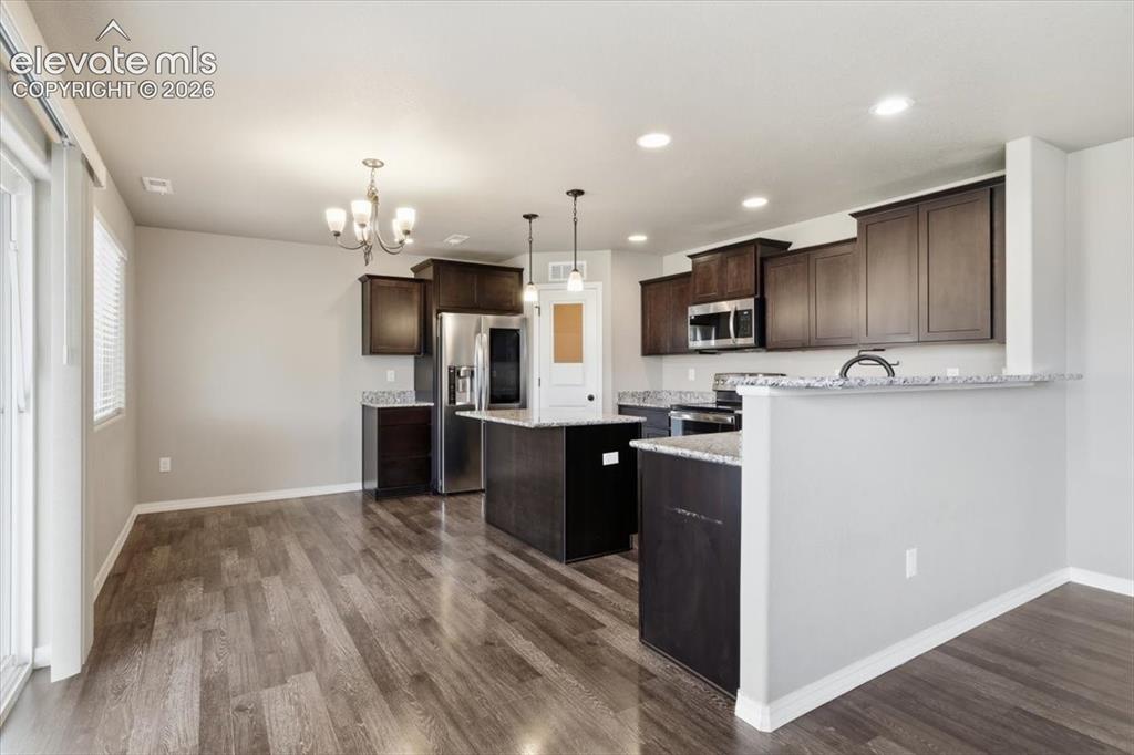 Image 9 of 46: Kitchen