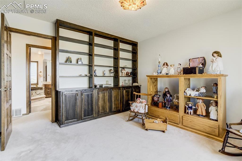 Image 20 of 45: Bedroom