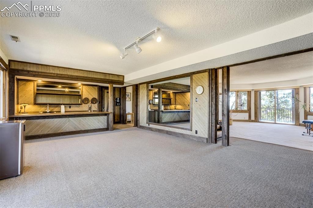 Image 26 of 45: Recreation Room