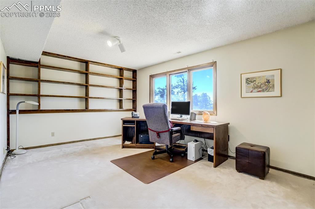 Image 32 of 45: Bedroom