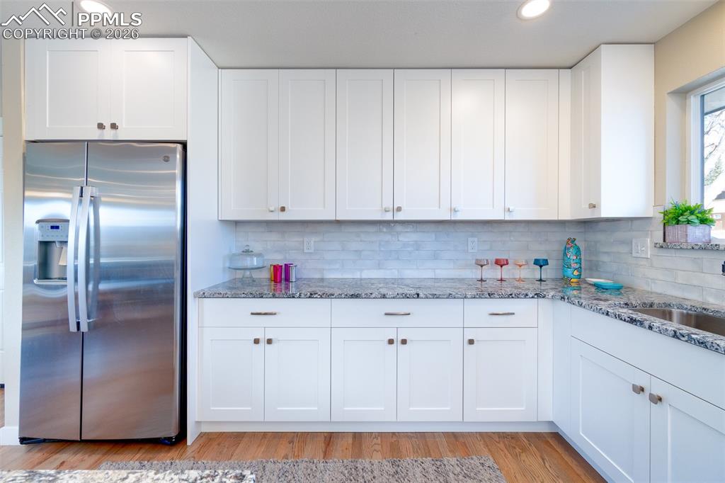 Image 29 of 50: Kitchen