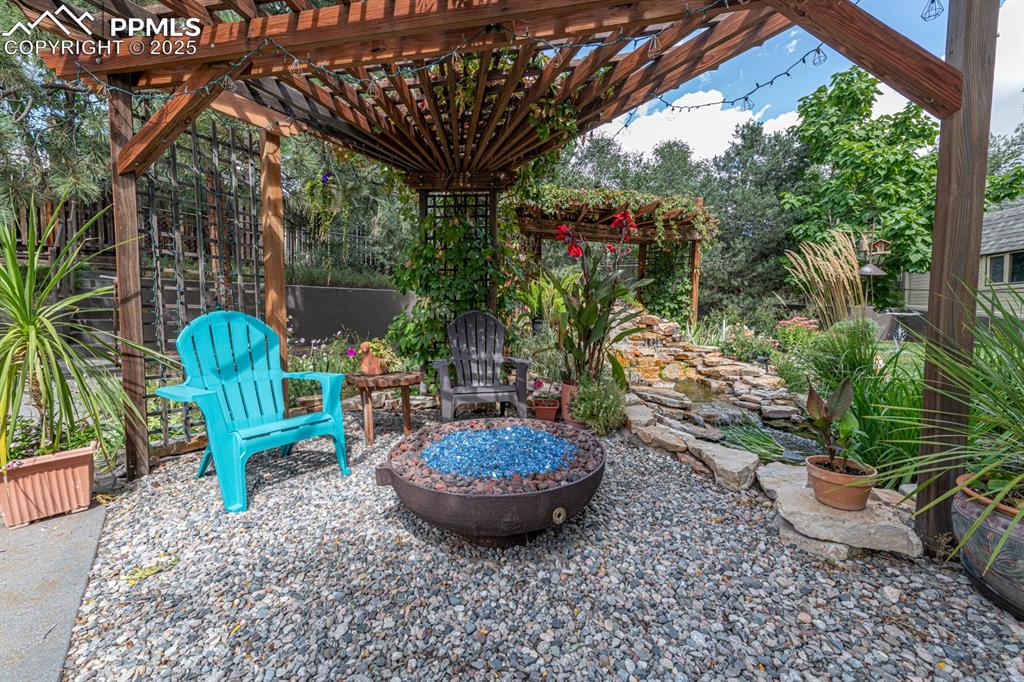 Image 19 of 49: Patio