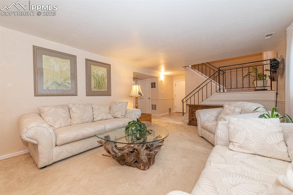 Image 32 of 49: Living Room