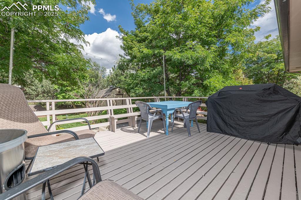 Image 42 of 49: Deck