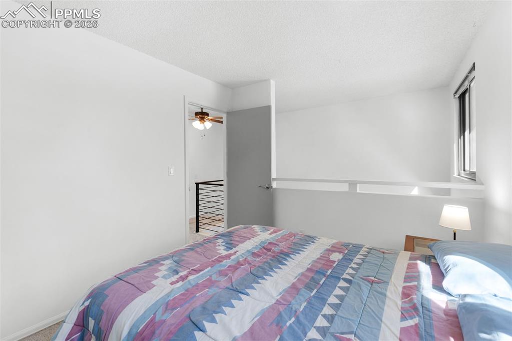 Image 36 of 50: Bedroom