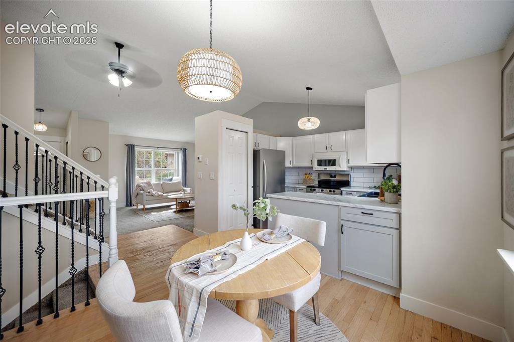 Image 9 of 34: Dining Area