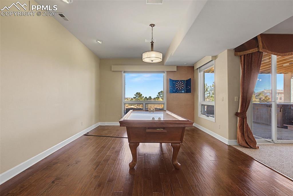 Image 20 of 50: Game Room