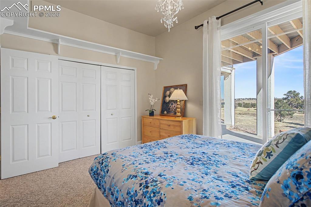 Image 32 of 50: Bedroom