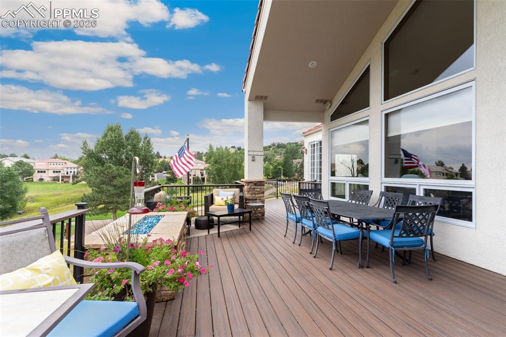 Image 43 of 50: Balcony