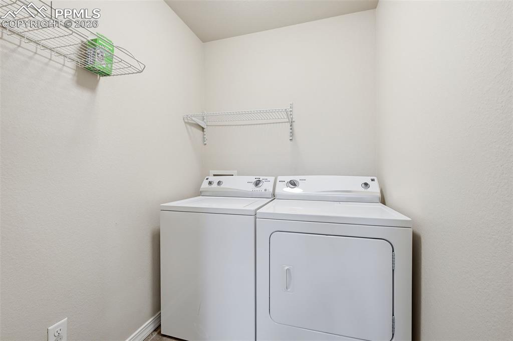 Image 21 of 30: Laundry