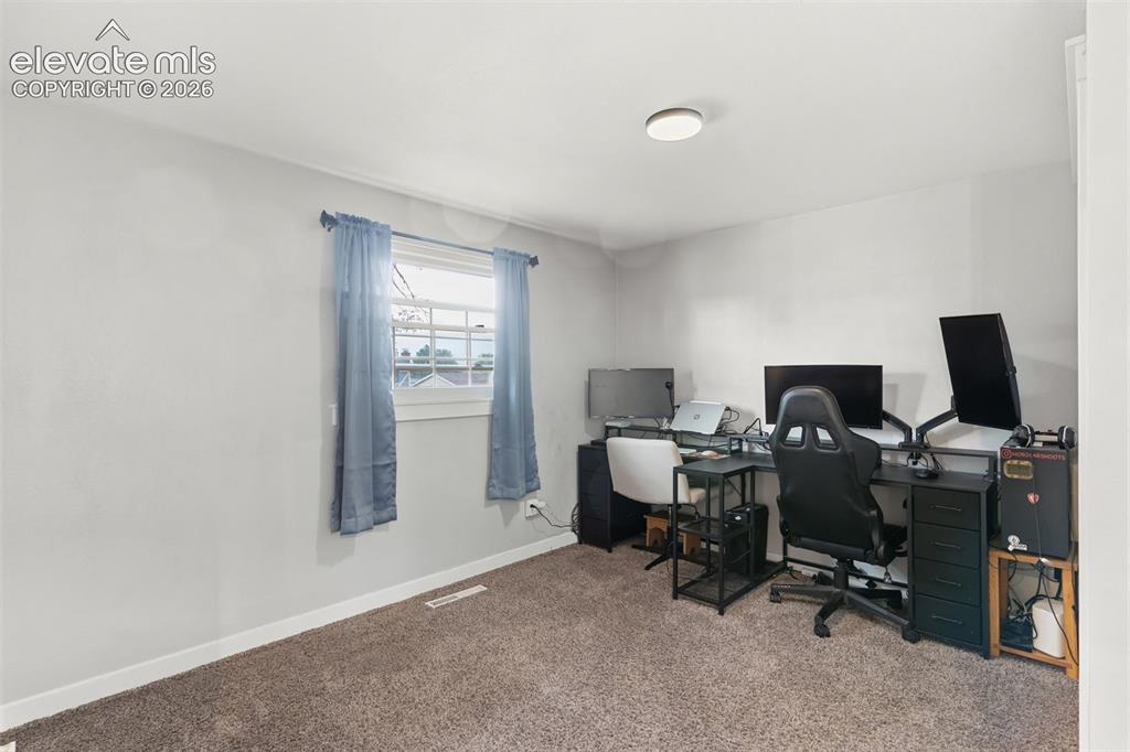 Image 17 of 39: Bedroom/Office