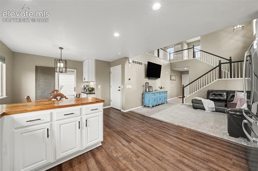 Image 15 of 34: Open floor plan is perfect for entertaining