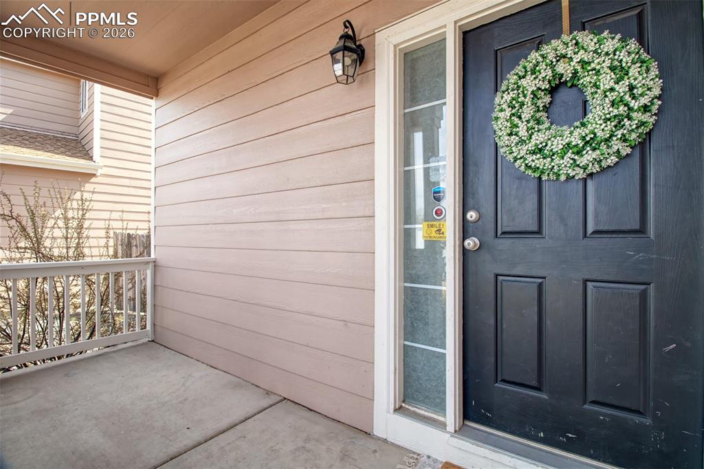 Image 3 of 33: Entry