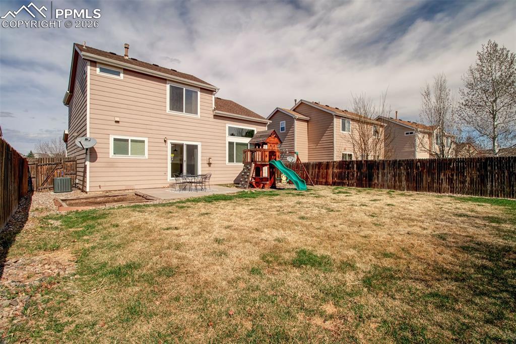 Image 32 of 33: Back of Structure