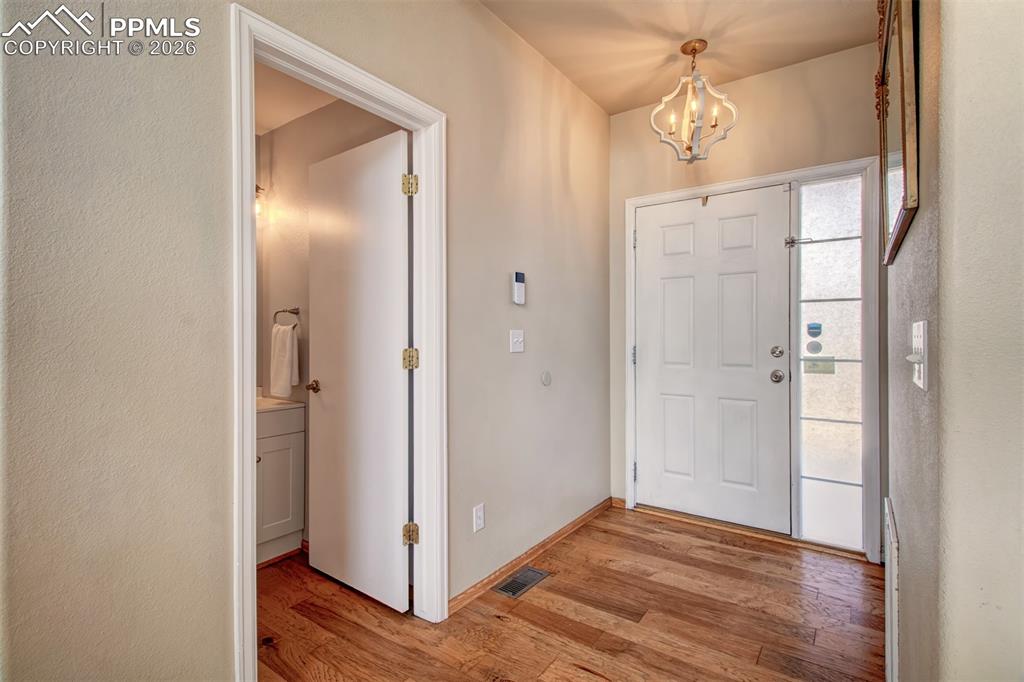 Image 5 of 33: Entry