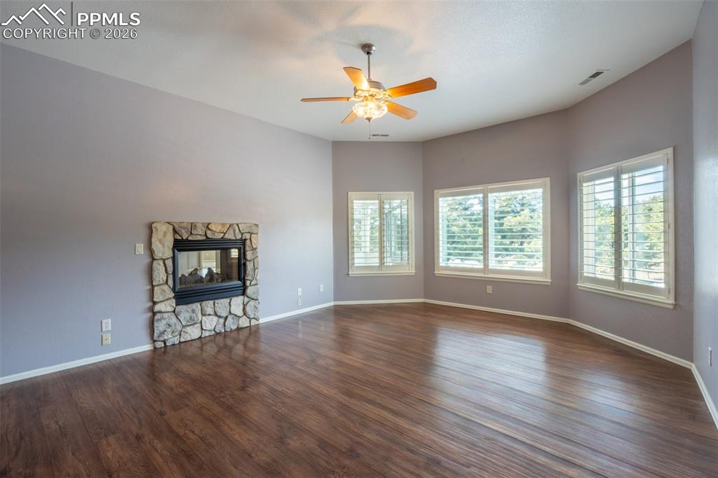 Image 15 of 49: Primary Bedroom