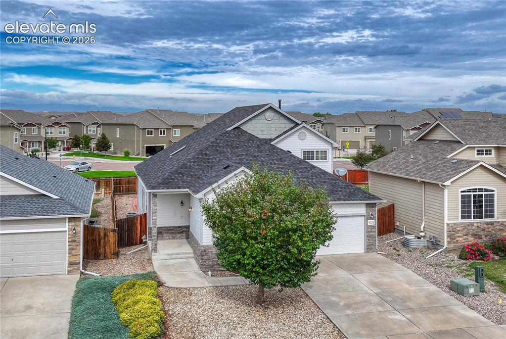 Image 34 of 36: 10 ft. and vaulted ceilings, new carpet, new paint and central air conditio