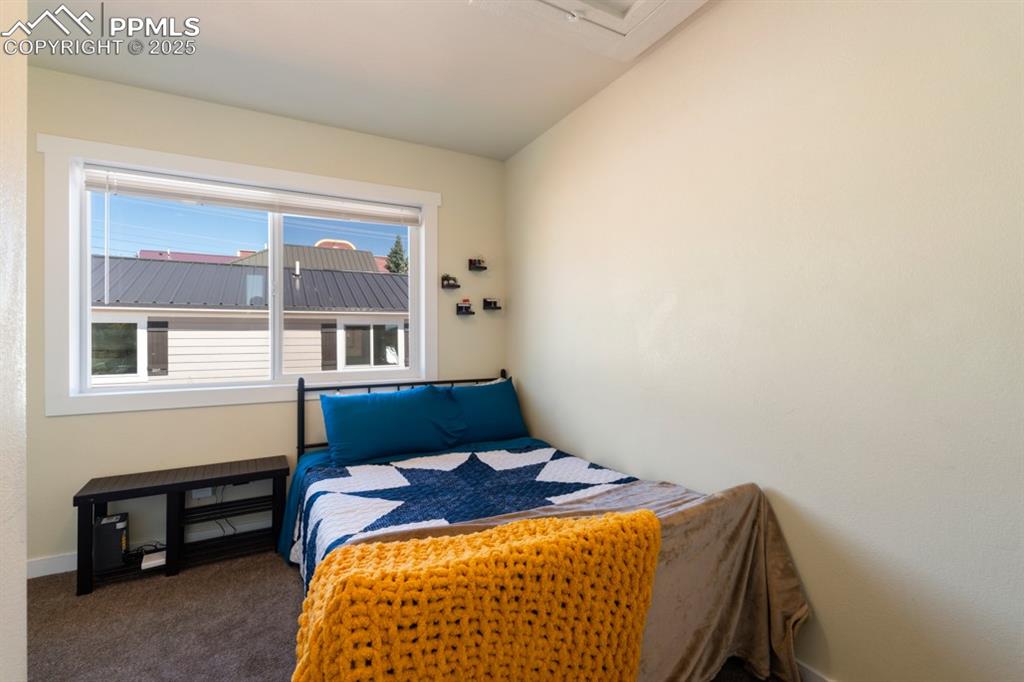 Image 13 of 19: Bedroom #1